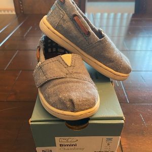 Tom's Bimini slip on shoes.